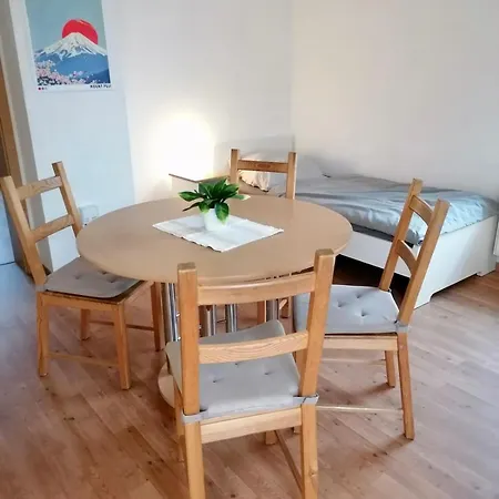 Ferien- Und Monteurwohnung In Nr 7 * 보르나