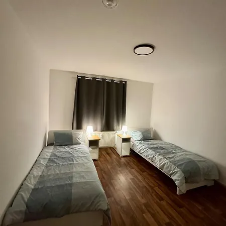 Lägenhet Ferien- Und Monteurwohnung In Nr 7